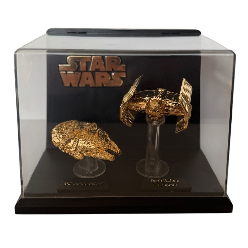 Star Wars Galoob 24 Karat Gold Millennium Falcon and TIE Fighter Display - Picture 4 of 13